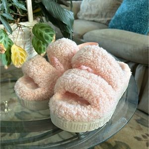 UGG Womens Oh Fluffita Slippers pink size 8
